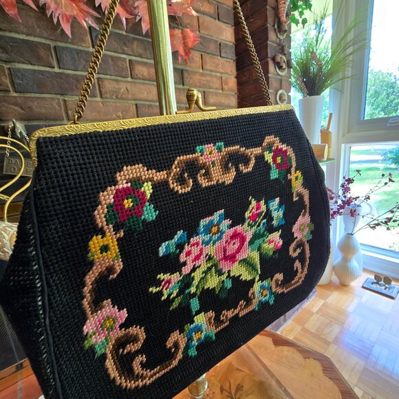 Vintage Black & Floral Needlepoint / Tapestry Bag with Gold Embossed Metal Hardw - Picture 5 of 14